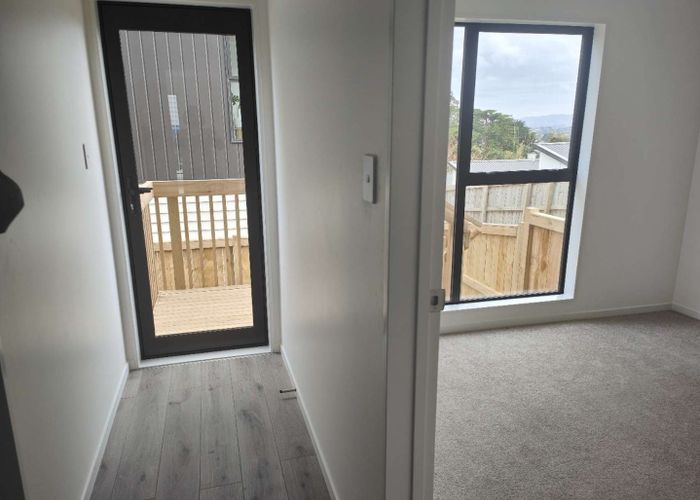  at 8/107 Hobsonville Road, West Harbour, Auckland