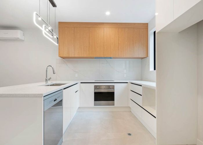  at Lot 3, 10 Alexander Avenue, Torbay, North Shore City, Auckland