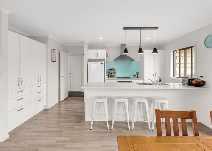  at 4 Matawhero Place, Hamilton