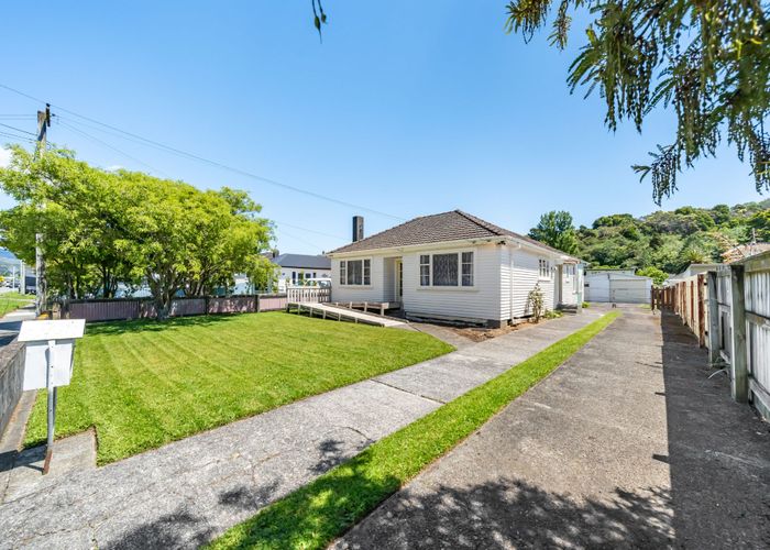  at 73 Wellington Road, Wainuiomata, Lower Hutt