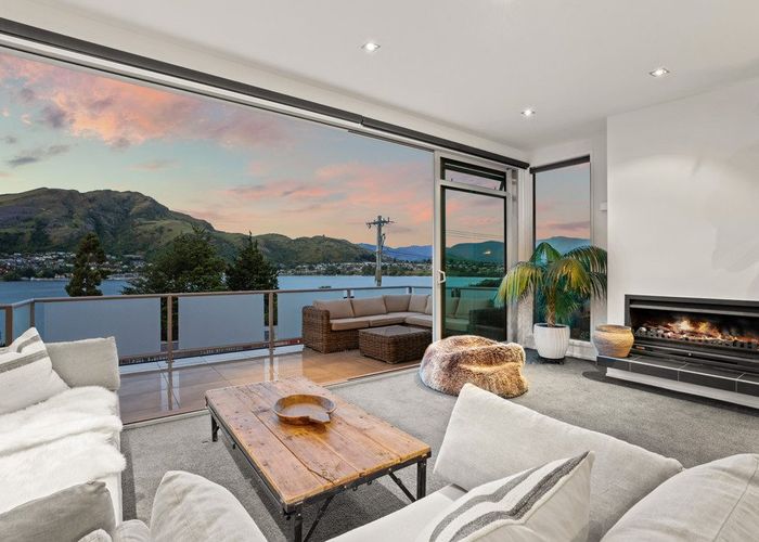  at 18A Loop Road, Kelvin Heights, Queenstown-Lakes, Otago