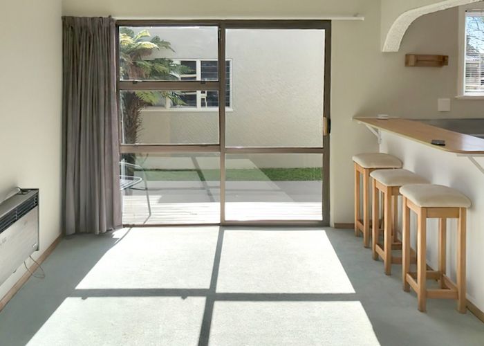  at 303 College Street, West End, Palmerston North, Manawatu / Whanganui