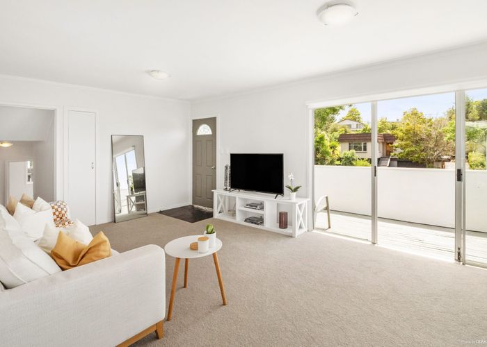  at 7 Lush Avenue, Saint Johns, Auckland