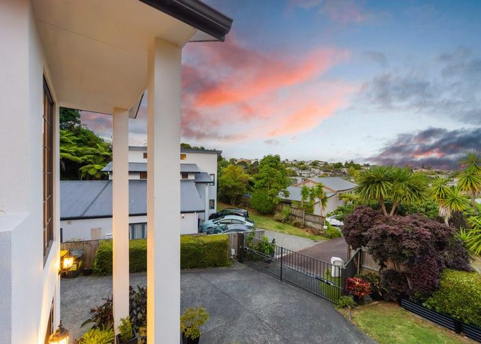  at 36 Woodridge Avenue, Northcross, Auckland