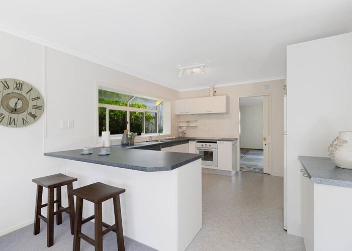  at 20 Ryehill Close, New Lynn, Waitakere City, Auckland