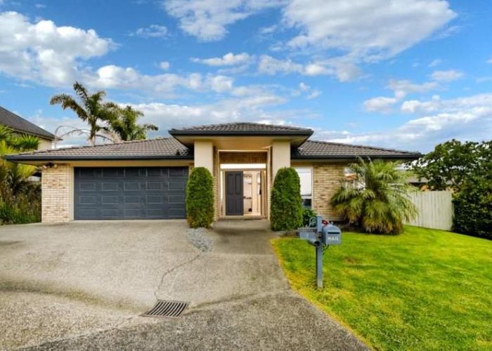  at 7 Pittville Place, Henderson, Auckland