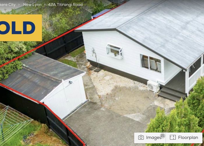  at 42A Titirangi Road, New Lynn, Auckland