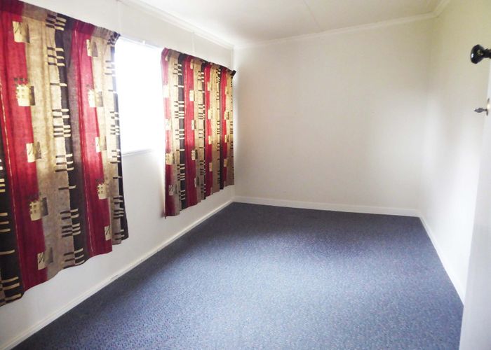  at 33 McGiffert Street, City Centre, Palmerston North, Manawatu / Whanganui