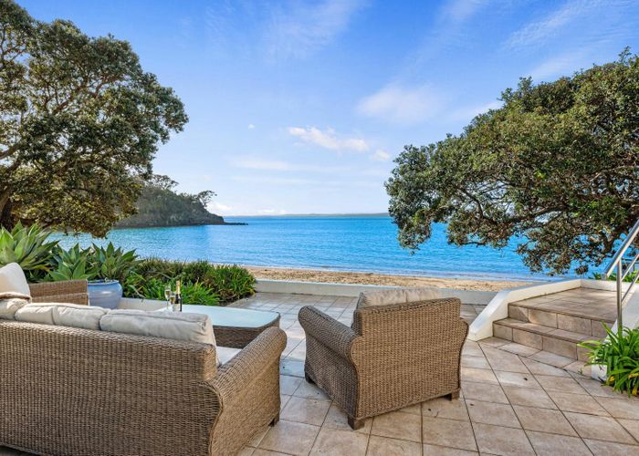  at 1/9 The Esplanade, Castor Bay, Auckland