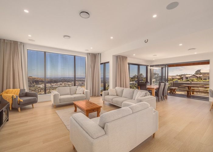  at 4 Plains View, Mount Pleasant, Christchurch City, Canterbury