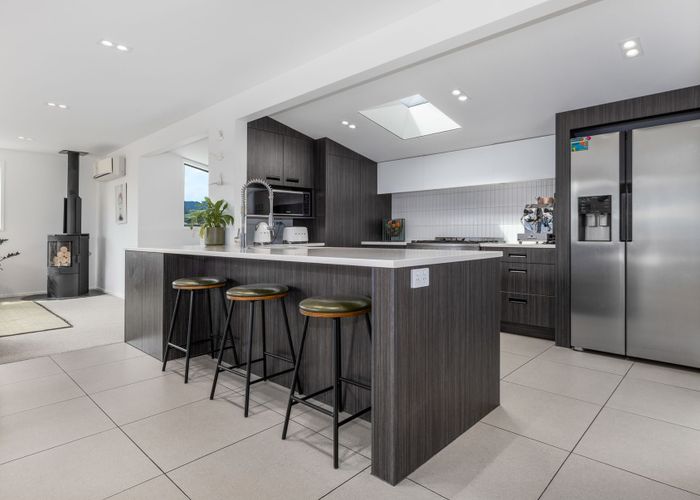  at 8 Tiromoana Road, Raumati South, Paraparaumu