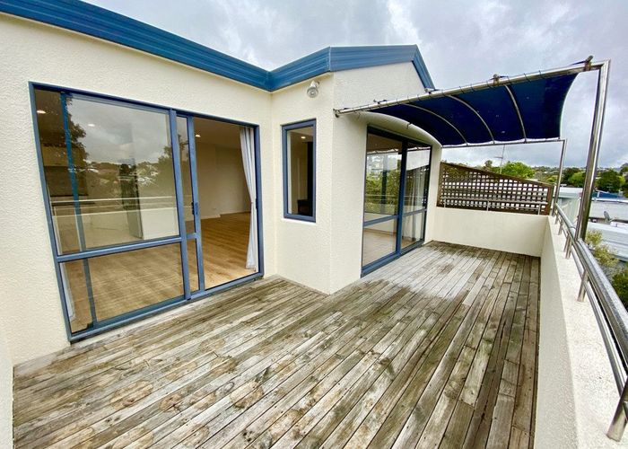  at 1/42 Beulah Avenue, Rothesay Bay, Auckland