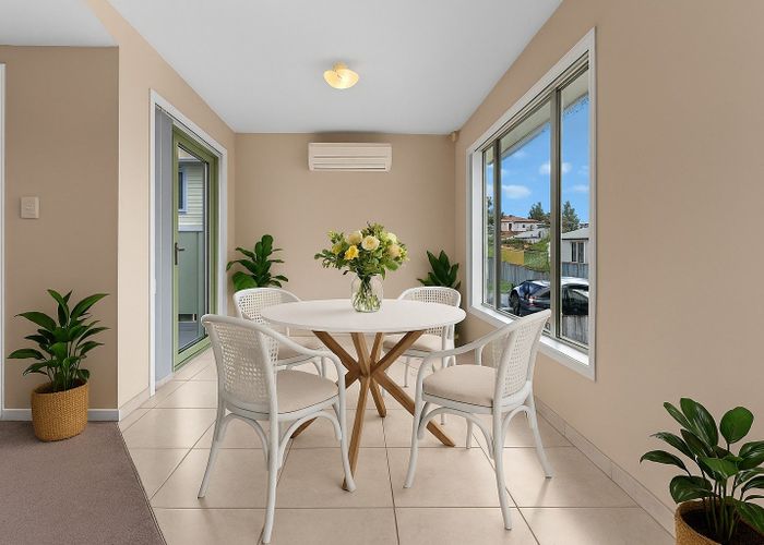  at 2/55 Normanton Street, Glenfield, North Shore City, Auckland