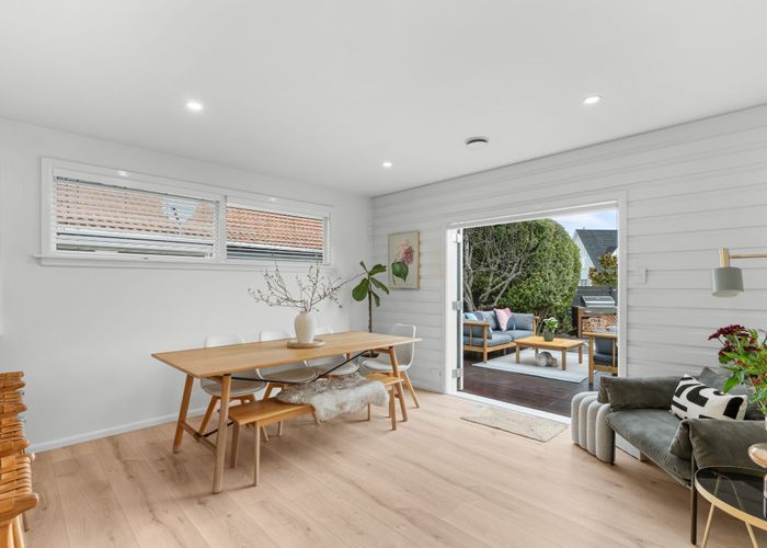  at 21 Woodstock Place, Avonhead, Christchurch City, Canterbury
