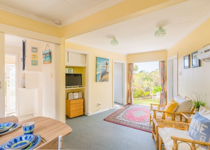  at 9 The Crescent, Raumati South, Paraparaumu