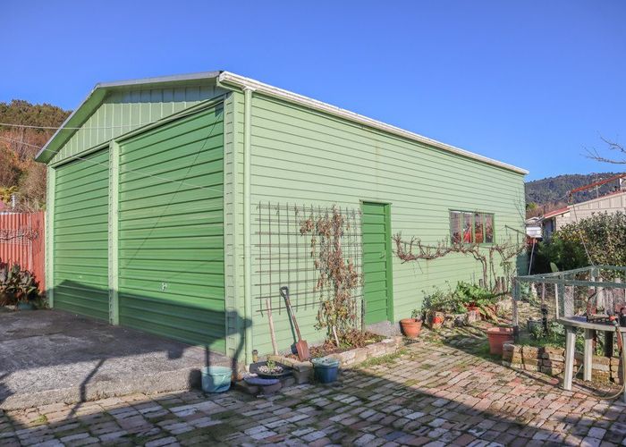  at 1 Ross Street, Dunollie, Grey, West Coast