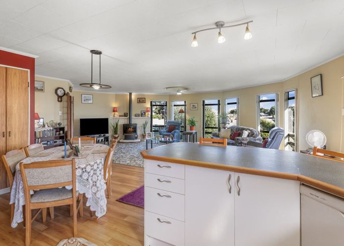  at 24 Scott Avenue, Otaki Beach, Otaki