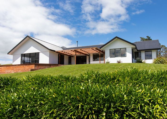  at 14 Centre Road, Dannevirke, Tararua, Manawatu / Whanganui