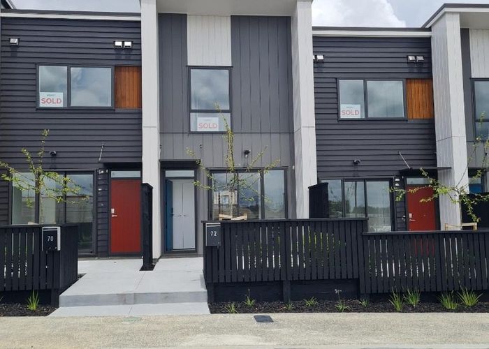  at 72 Rahopuru Road, West Hills, Westgate, Waitakere City, Auckland