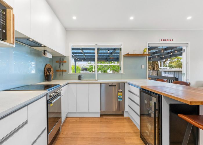  at 12 Hellyers Street, Birkdale, North Shore City, Auckland