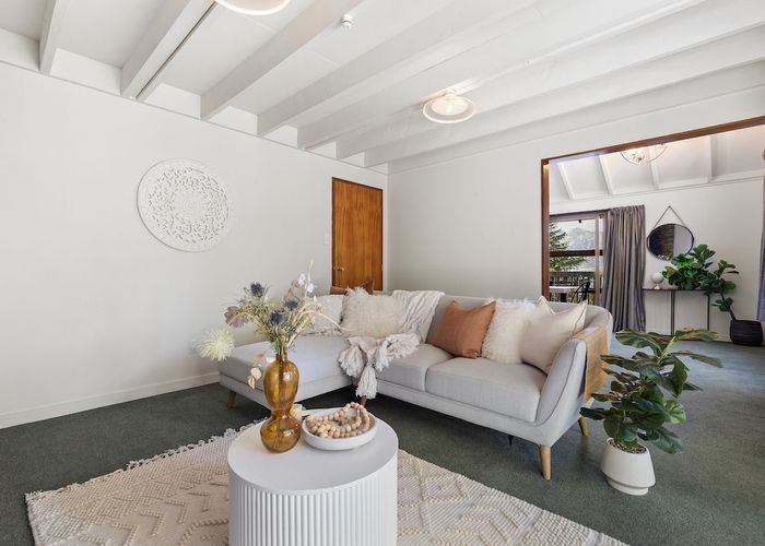  at 44 Arawata Terrace, Sunshine Bay, Queenstown-Lakes, Otago