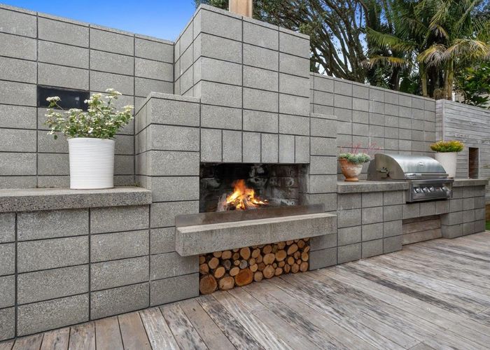 at 18A Selwyn Crescent, Forrest Hill, Auckland