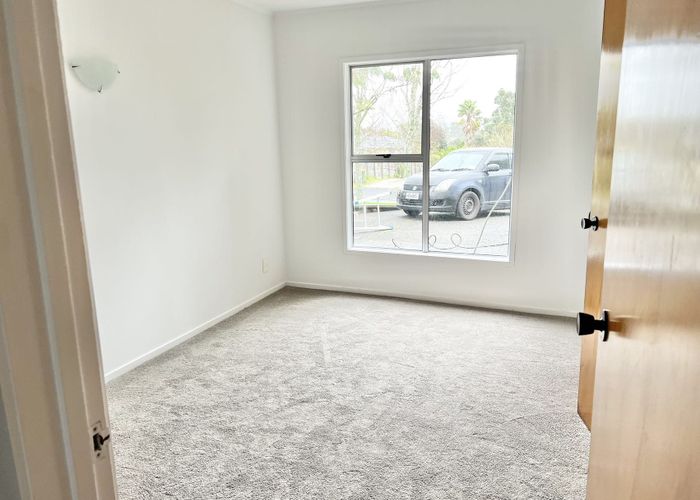  at 21A Tudor Road, Henderson, Waitakere City, Auckland