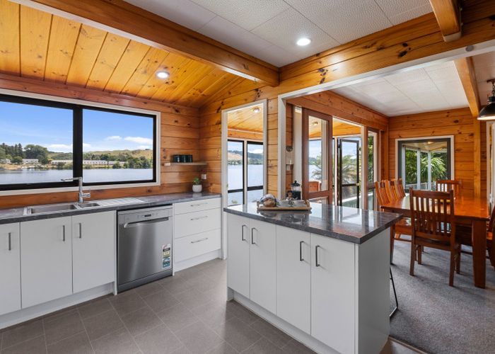  at 14 Okawa Bay Road, Okere Falls, Rotorua, Bay Of Plenty