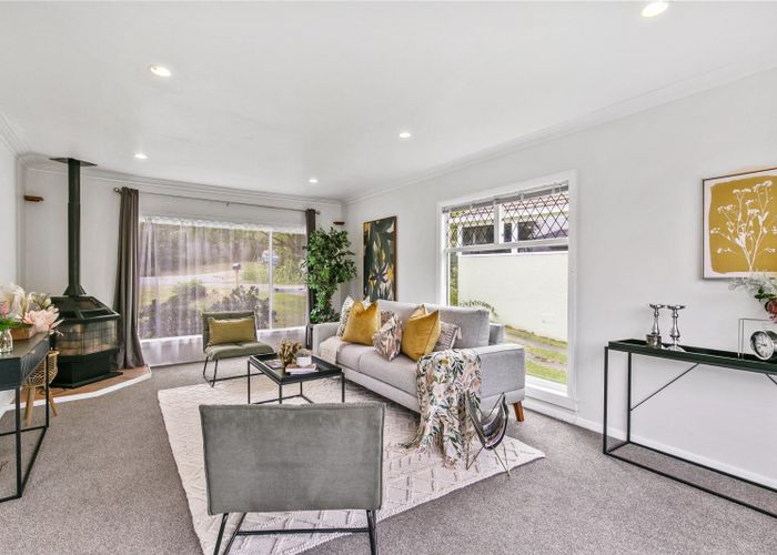  at 18B South St, Tawa, Wellington