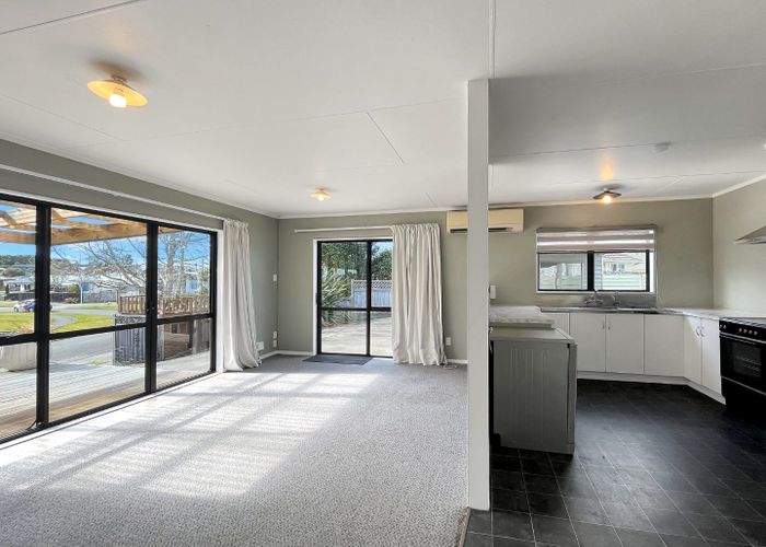  at 27 Tiller Close, Kelvin Grove, Palmerston North