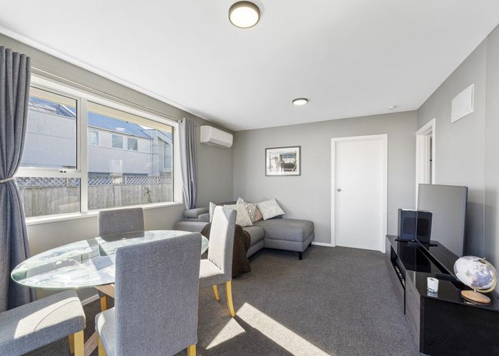  at 1/494 Barbadoes Street, Edgeware, Christchurch