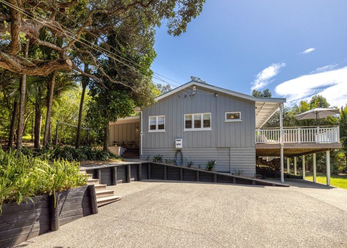  at 8 Palm Road, Palm Beach, Waiheke Island