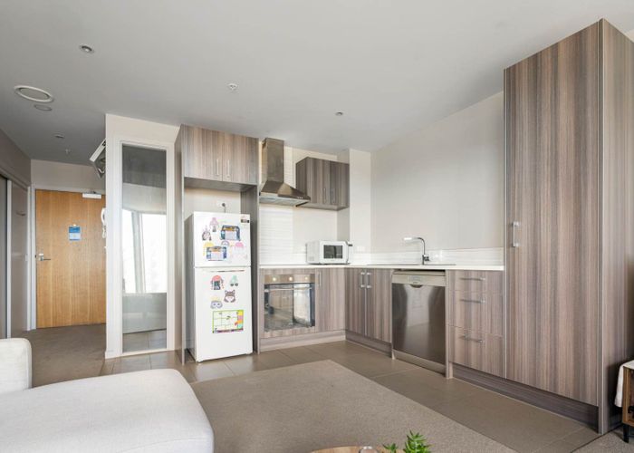 at 402/1 Rose Garden Lane, Albany, North Shore City, Auckland