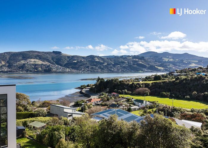  at 102 Mission Cove, Company Bay, Dunedin