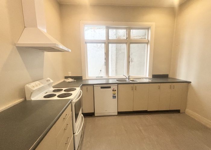  at 15B Hankey Street (Upper), Mount Cook, Wellington, Wellington