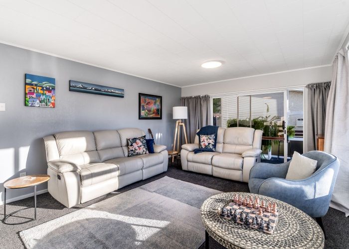  at 80 Albert Street, Winton, Winton