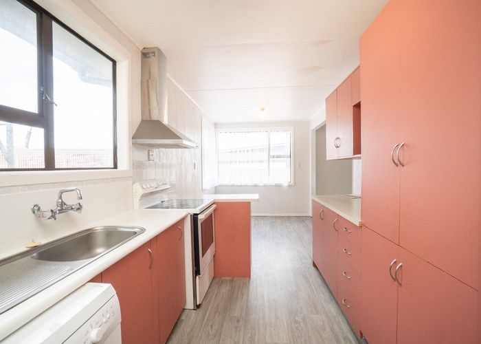  at 24 Drake Street, Awapuni, Palmerston North, Manawatu / Whanganui