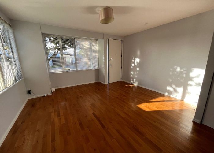  at 21 Haven Drive, Botany Downs, Manukau City, Auckland
