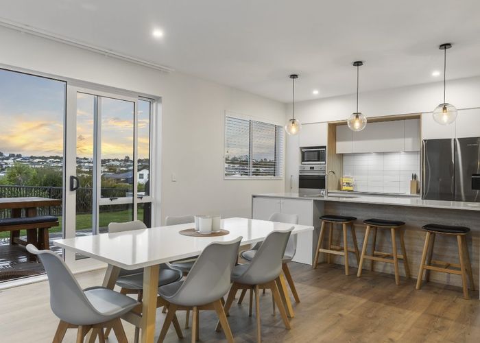  at 20 Angiangi Crescent, Beachlands, Auckland