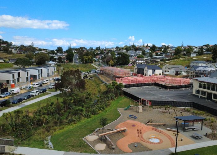  at 12 Molley Green Place, Mount Roskill, Auckland City, Auckland