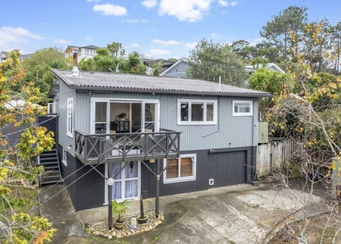  at 85 Rangeview Road, Sunnyvale, Auckland