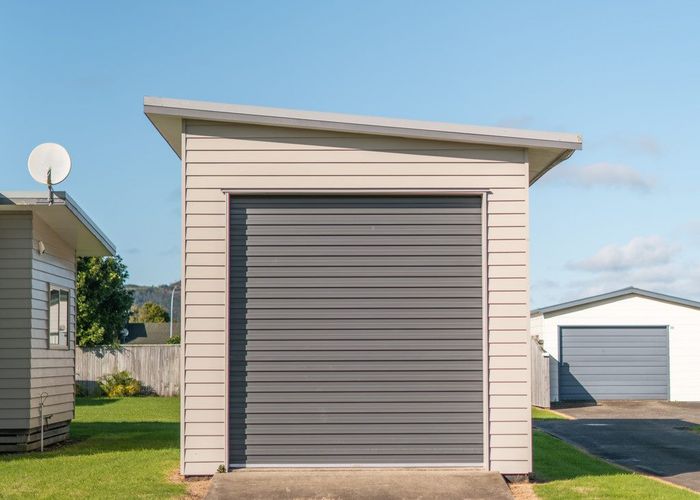  at 14 Surf Street, Whitianga