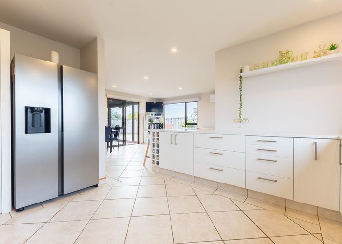 at 14 Millennium Hill, Paraparaumu, Kapiti Coast, Wellington