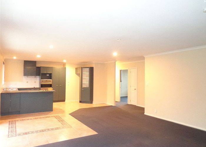  at 2 Ballyroney Place, East Tamaki, Manukau City, Auckland