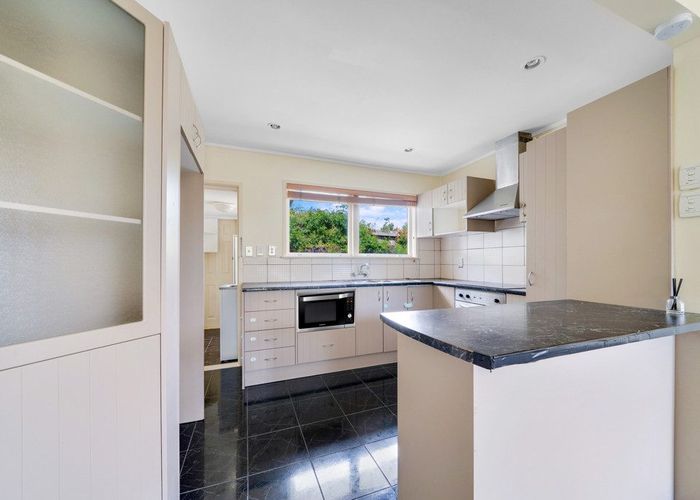  at 4/237 Marua Road, Mount Wellington, Auckland City, Auckland