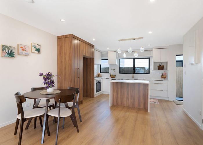  at 32 Tapuwae Way, Mangere Bridge, Manukau City, Auckland