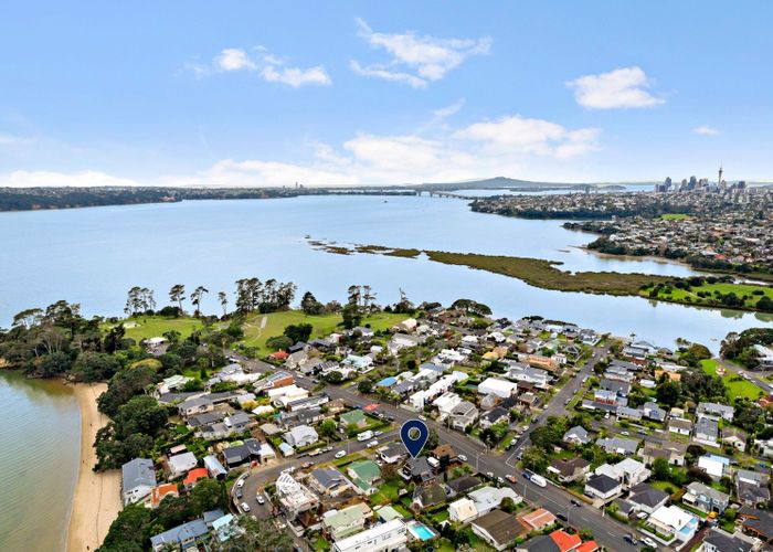  at 2/464 Pt Chevalier Road, Point Chevalier, Auckland City, Auckland