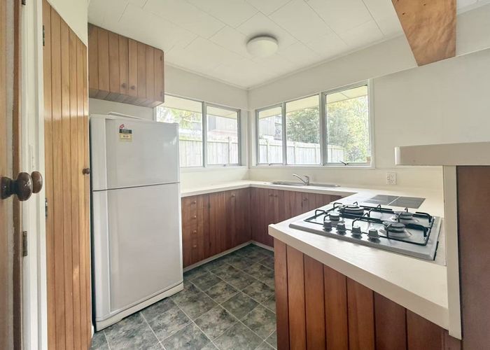  at 122 Whangaparaoa Road, Red Beach, Rodney, Auckland