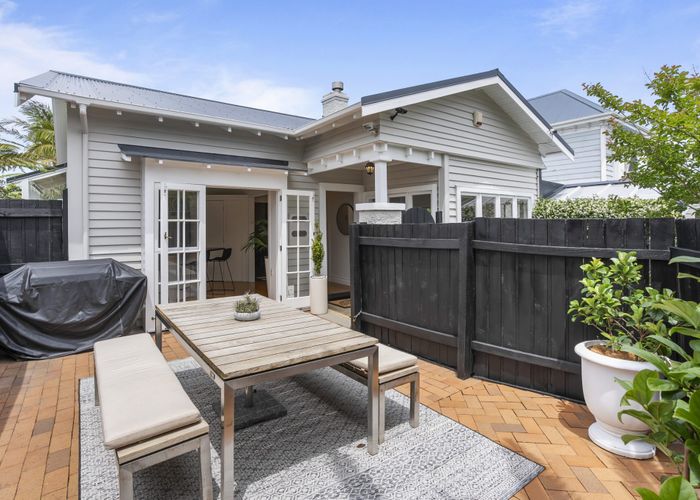  at 5 Linwood Avenue, Mount Albert, Auckland
