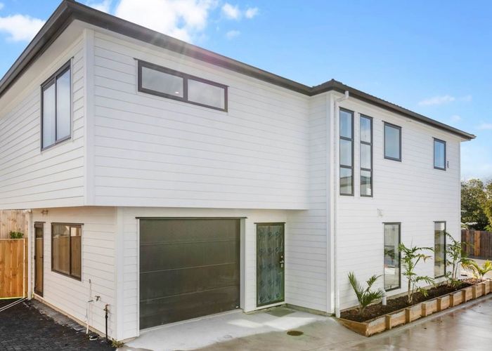  at 49A Royal View Road, Te Atatu South, Auckland